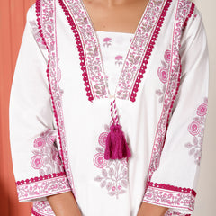 Women White & Magenta Pink Floral Printed Cotton A-Line Kurta Set with Dupatta