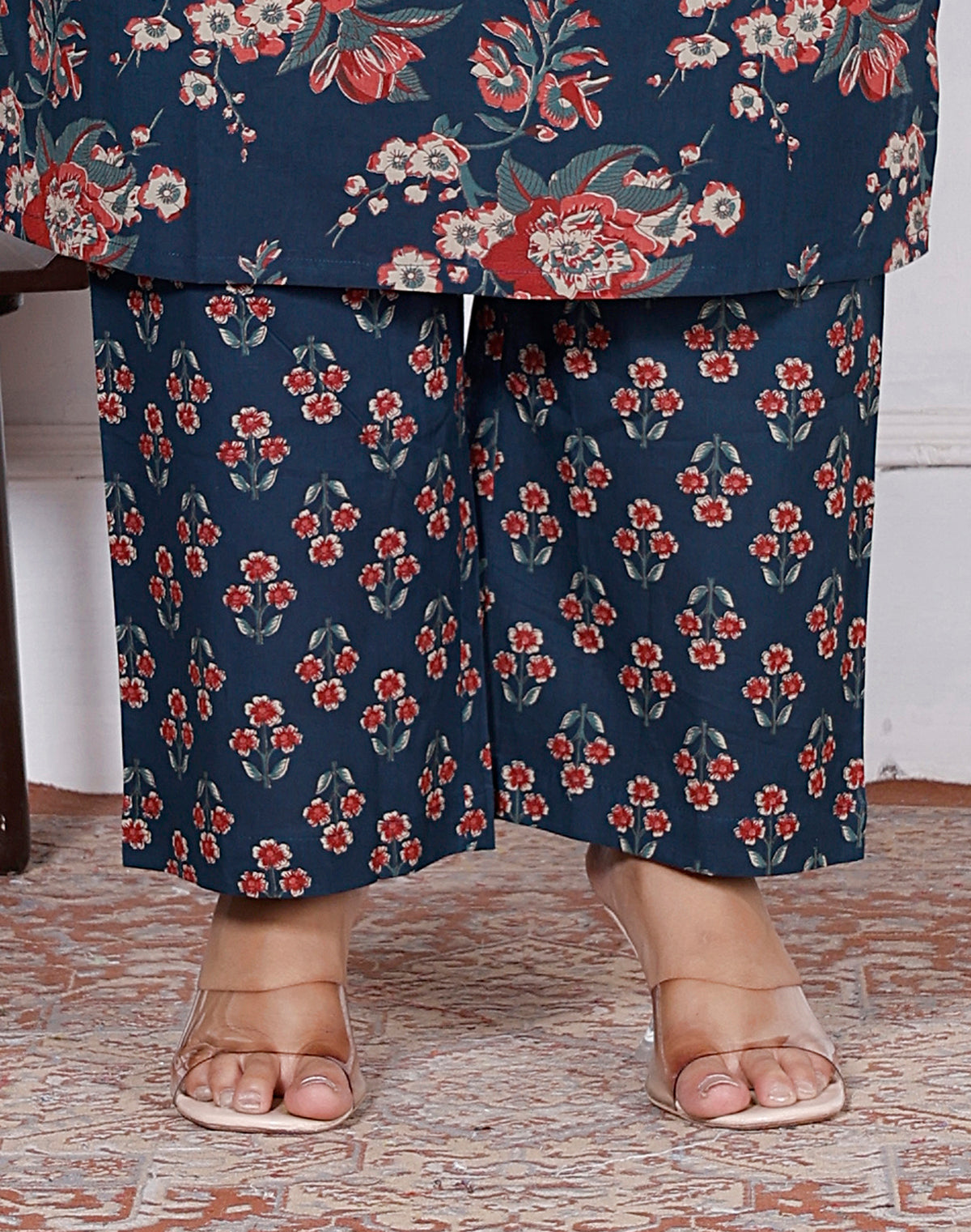 Women Floral Printed Cotton Kurta Set with Dupatta