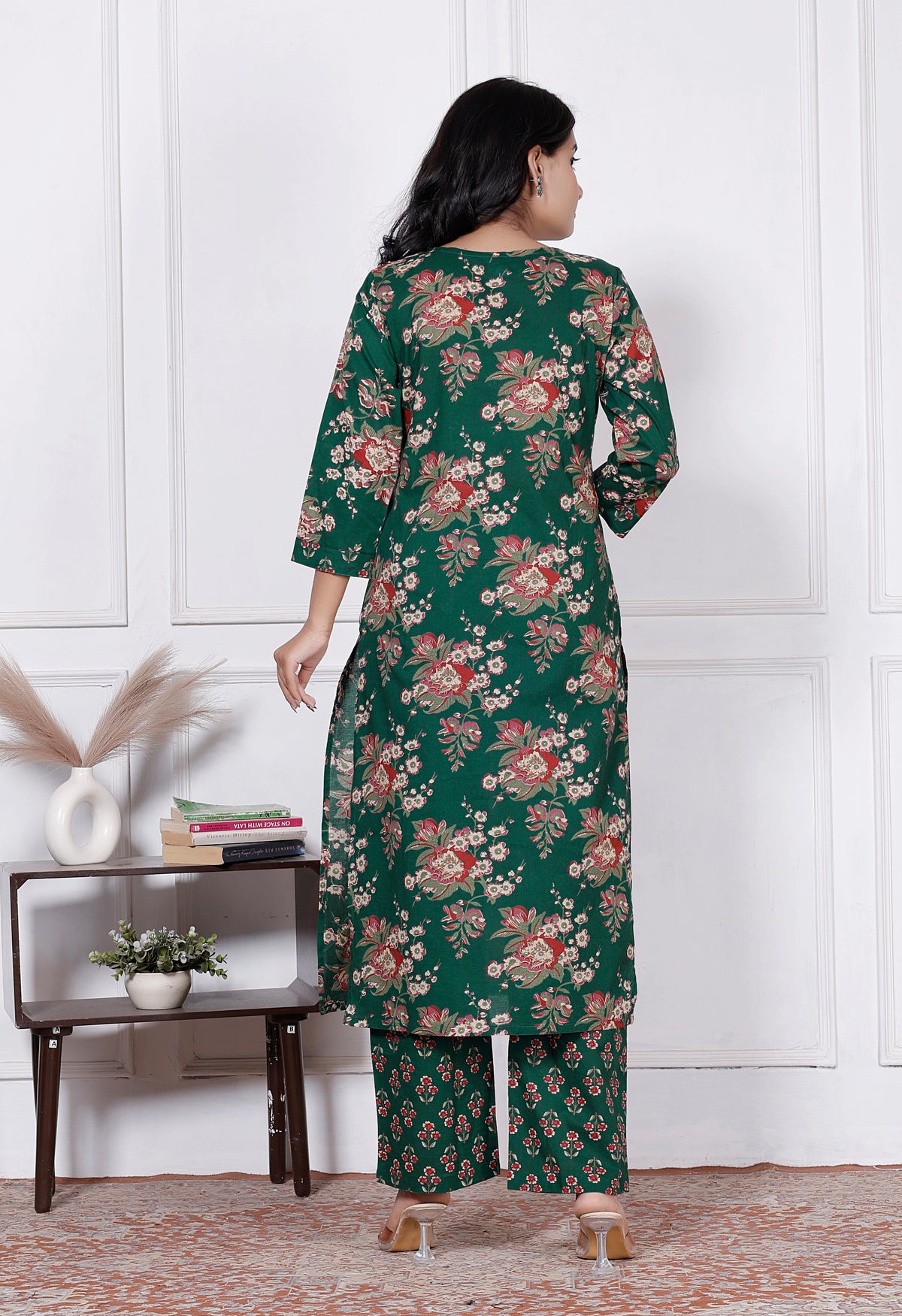 Women Floral Printed Cotton Kurta Set with Dupatta